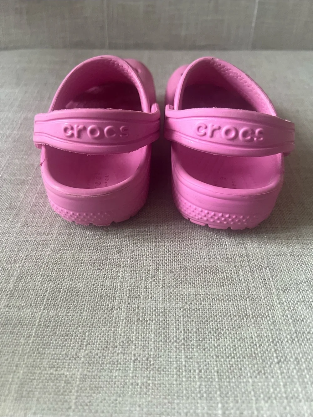 CROCS Kids Girls Pink logo mule Clogs w/strap, size 8